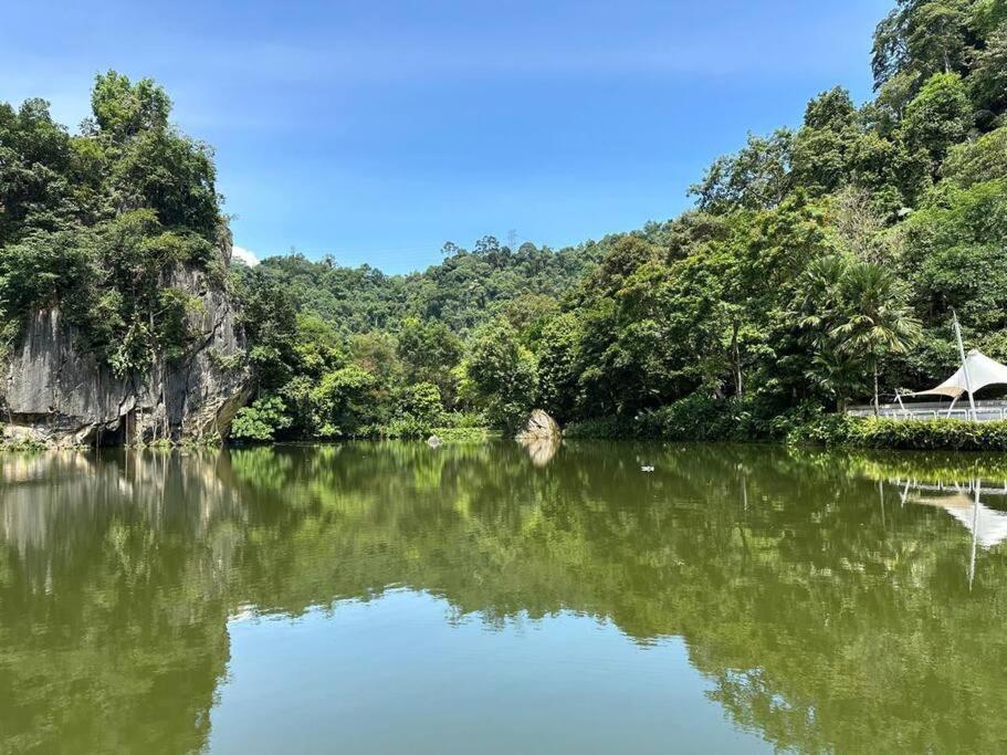 Lakeside 4pax Apartment *